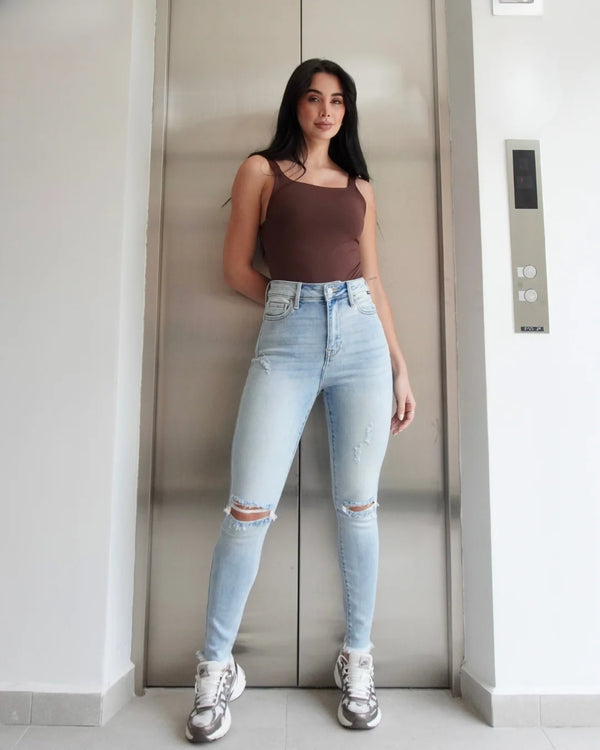 Jean Skinny 2 Rotos WV18197LTD